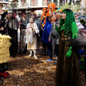 Meeting up on Mardi Gras morning